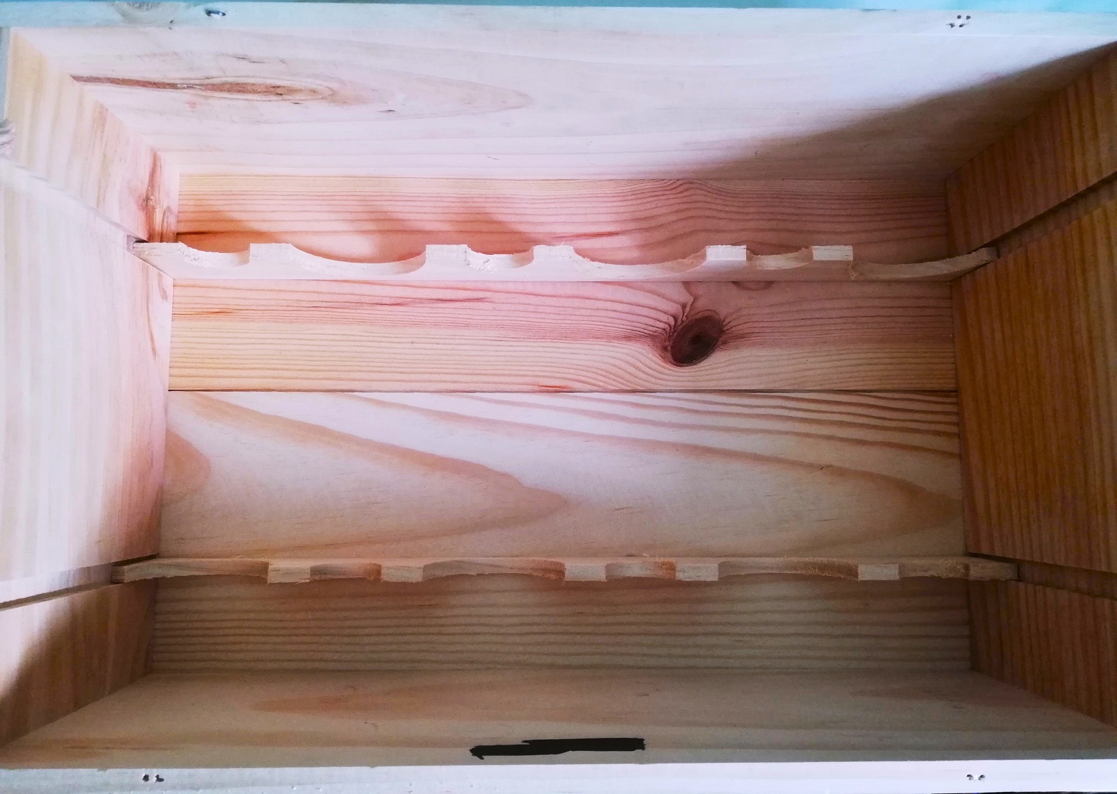 wooden-box-medium-inside